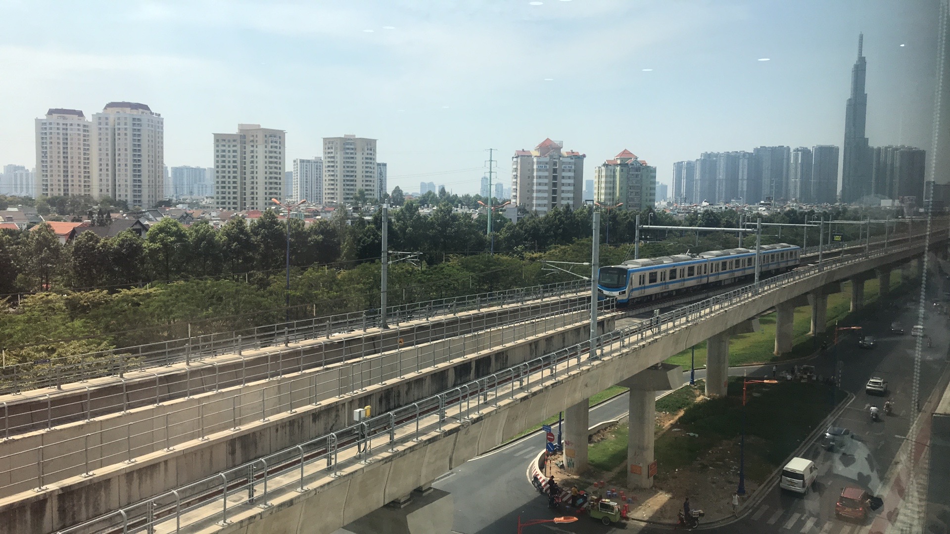 Th&agrave;nh phố Hồ Ch&iacute; Minh đẩy nhanh mở rộng đường sắt đ&ocirc; thị